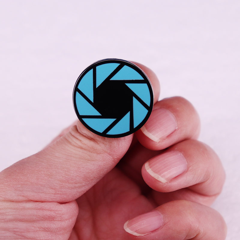 Pin Enamel Logo Game Portal Sa - Science Buddies ulasan dan harga
